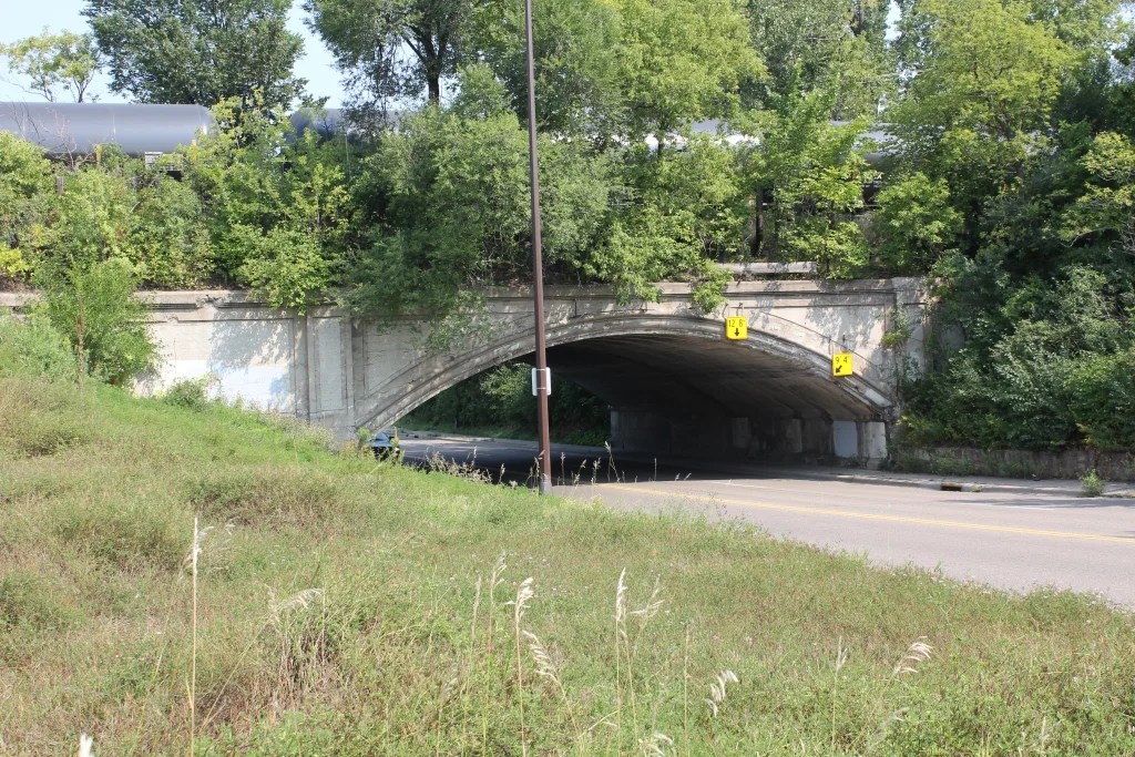 BNSF Lexington Parkway Bridge